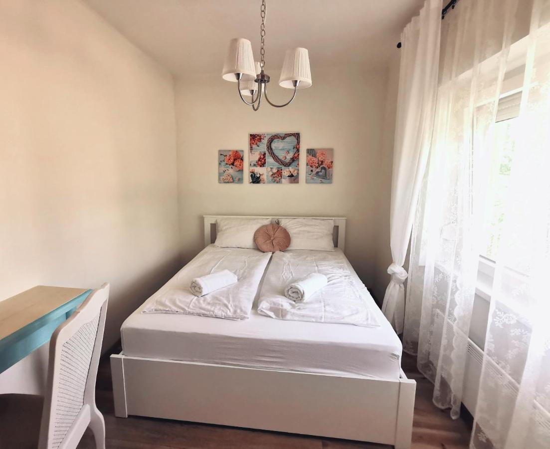 Family Garden Apartmanhaz Siófok Eksteriør bilde